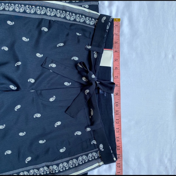 NWT Tommy Hilfiger Pants - Picture 4 of 9